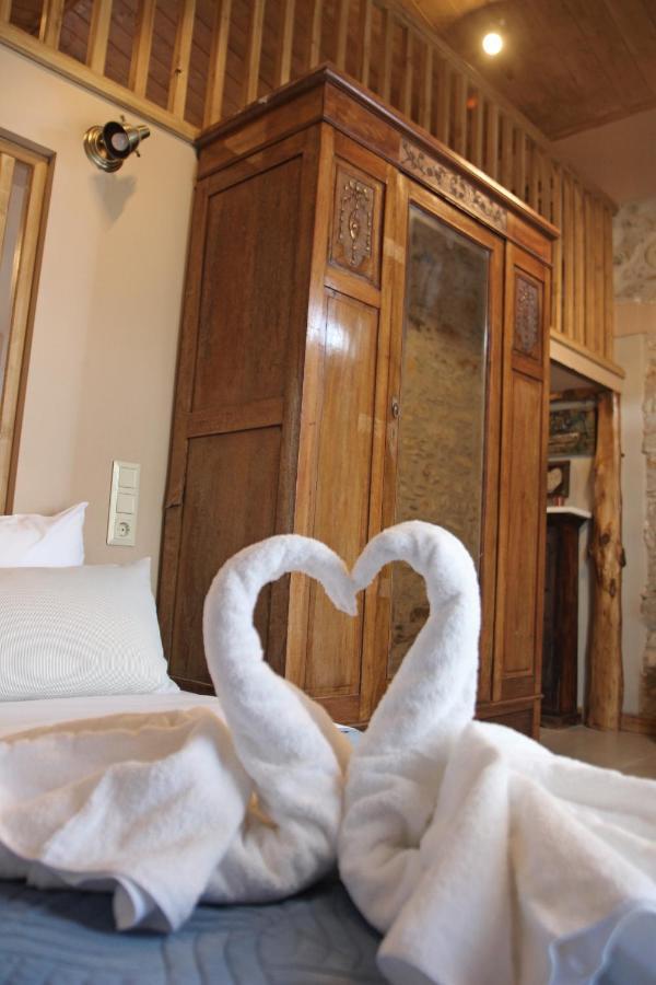 Laini Guest Houses Kouloukouthiana Ngoại thất bức ảnh