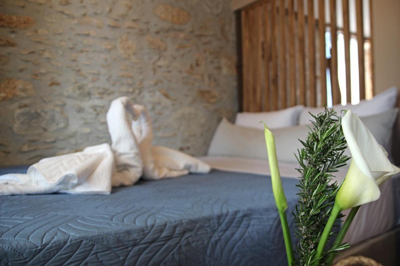Laini Guest Houses Kouloukouthiana Ngoại thất bức ảnh