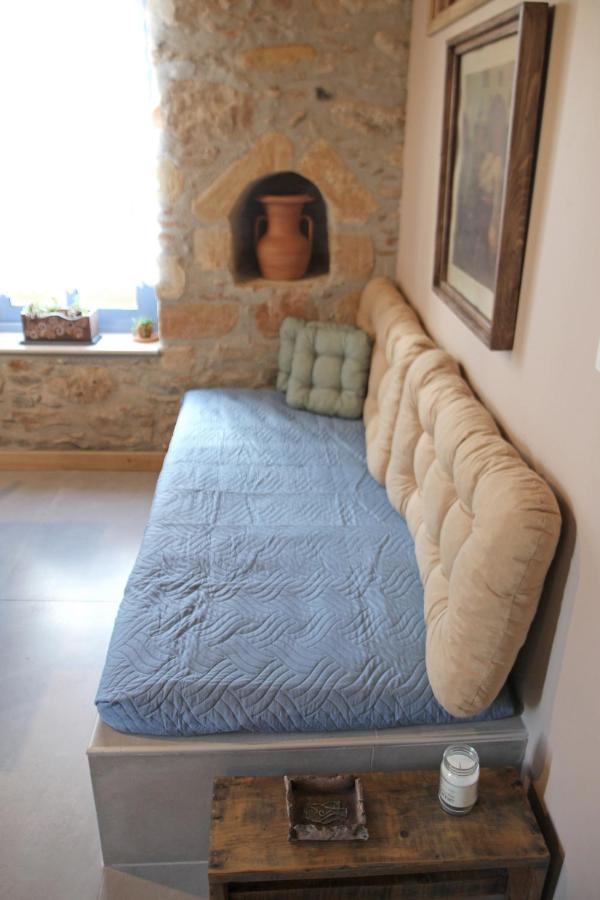 Laini Guest Houses Kouloukouthiana Ngoại thất bức ảnh