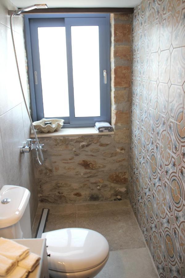Laini Guest Houses Kouloukouthiana Ngoại thất bức ảnh