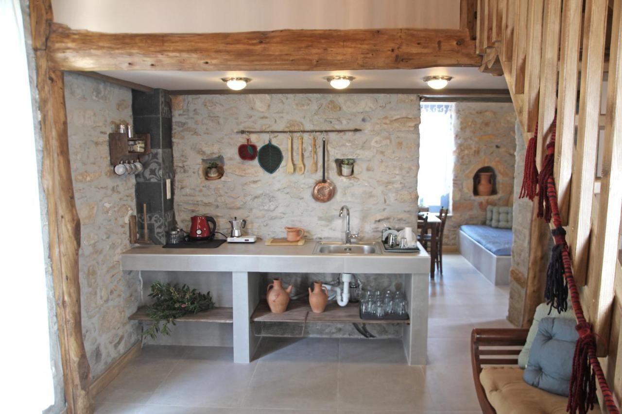 Laini Guest Houses Kouloukouthiana Ngoại thất bức ảnh