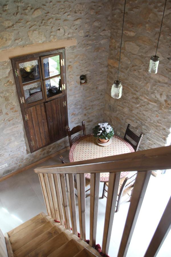 Laini Guest Houses Kouloukouthiana Ngoại thất bức ảnh