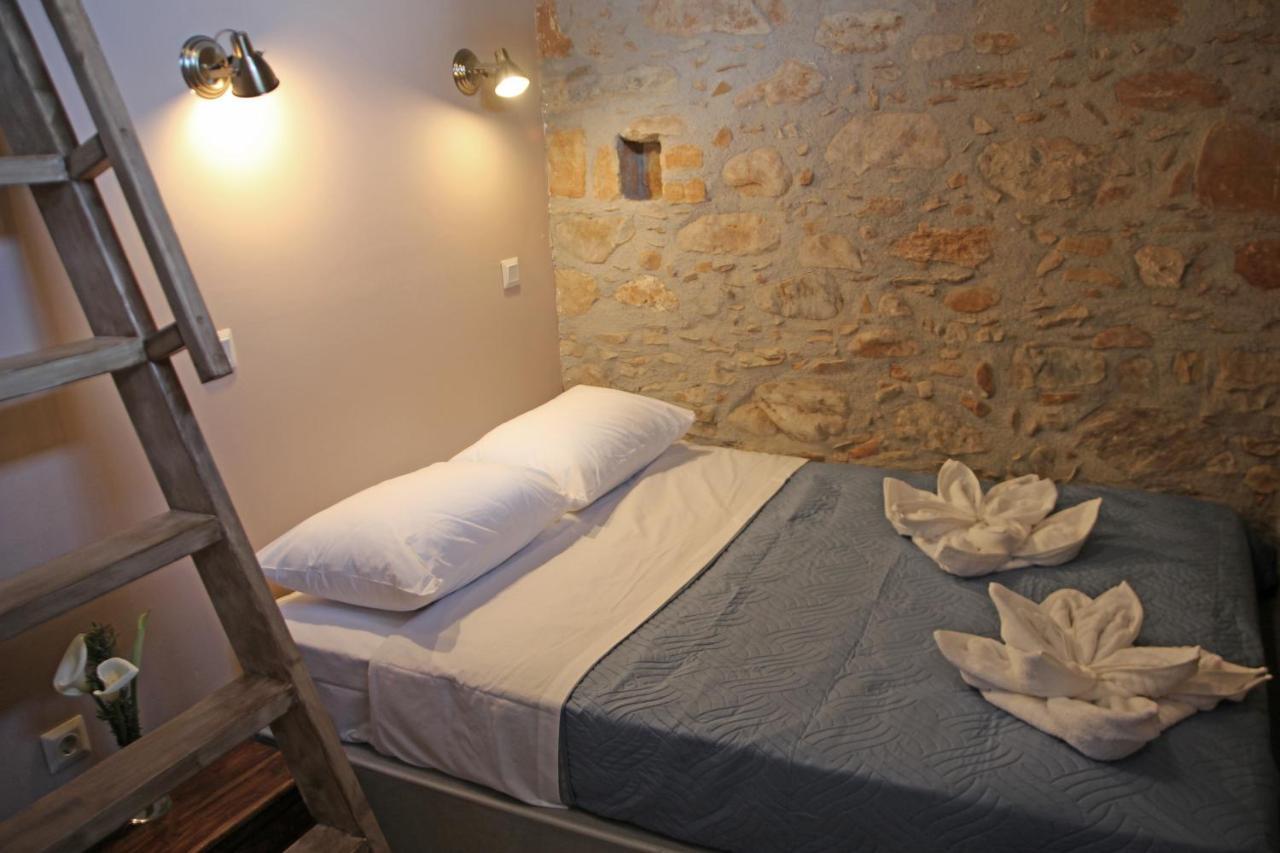 Laini Guest Houses Kouloukouthiana Ngoại thất bức ảnh